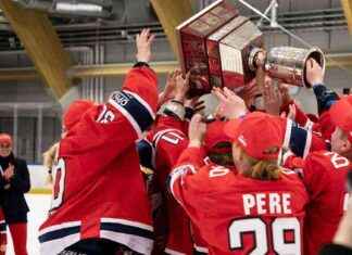 Suomen naisten jääkiekkoliiga muuttuu sukupuolineutraaliksi uudelleenbrändäyksessä news-15082024-140404