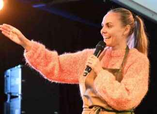 Kunnan vaakuna saa uuden merkityksen teoksessa Anna itsellesi mutkatie news-28092024-153941