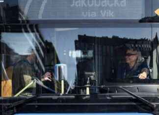 Joukkoliikenne Helsingissä: HSL-korttiin rahan lataus muuttuu pian news-06102024-093925