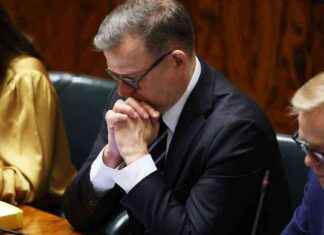 Hallitus voittaa niukasti kiistanalaisen terveydenhuoltolain äänestyksen hallitus-voittaa-niukasti-kiistanalaisen-terveydenhuoltolain-nestyksen