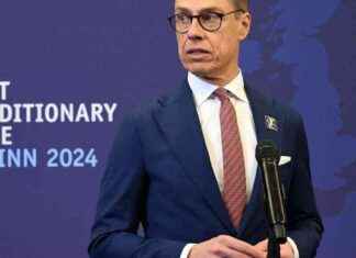 Suomen presidentti sanoo keskustelun rauhanturvajoukkojen lähettämisestä Ukrainaan olevan ennenaikaista suomen-presidentti-sanoo-keskustelun-rauhanturvajoukkojen-lhettmisest-ukrainaan-olevan-ennenaikaista