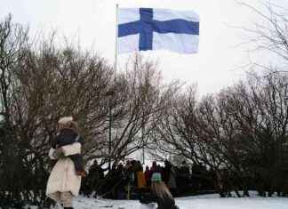 Suomi juhlii 107. itsenäisyyspäivää pilvisessä säässä suomi-juhlii-107-itsenisyyspiv-pilvisess-sss