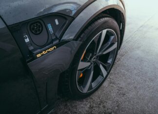 Audi Q4 E-Tron: Miksi Se On Tulevaisuuden Sähkökuljetusratkaisu?