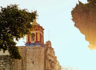 Tuomas Sakari Matias Salminen: Mikä Hänen Salaisuutensa On?